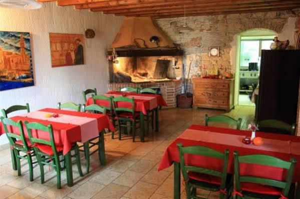 Casa Romantica La Parenzana Buje Exterior photo